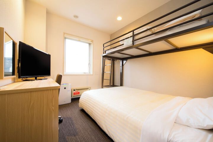 Room 5 of 21