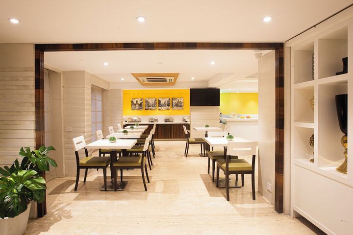 Dining Photos