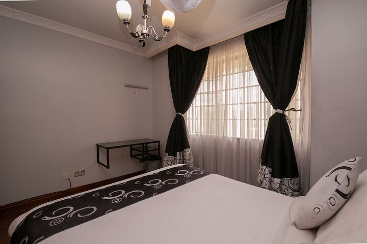 Room 26 of 87