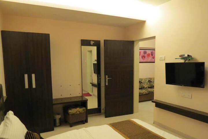 Room 12 of 24