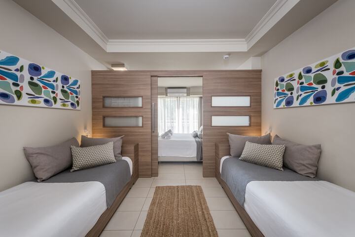 Room 51 of 236
