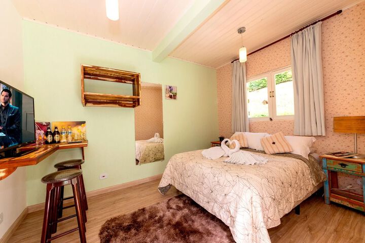 Room 12 of 68