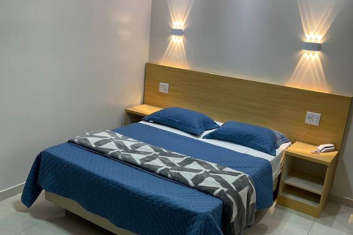 Room 6 of 39
