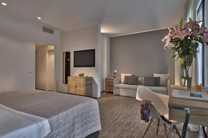 Room 20 of 93