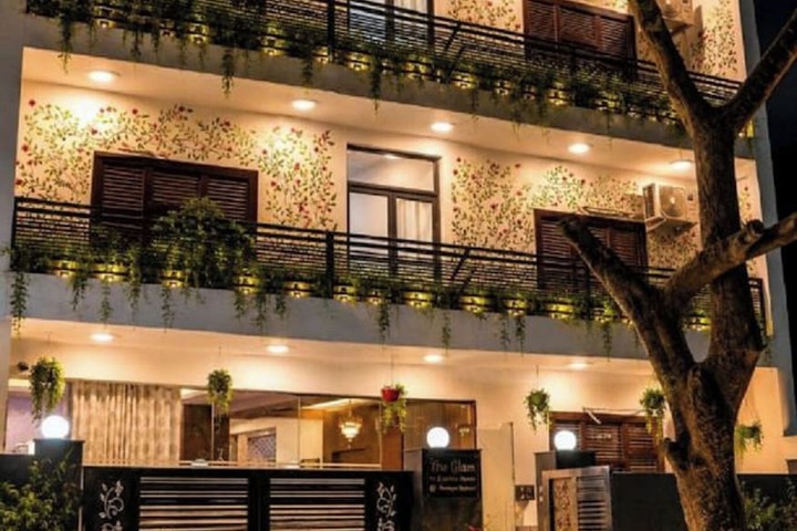 Amara Inn by Sandane Homes