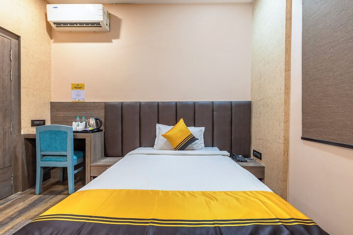 Room 16 of 33