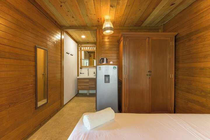 Room 54 of 92