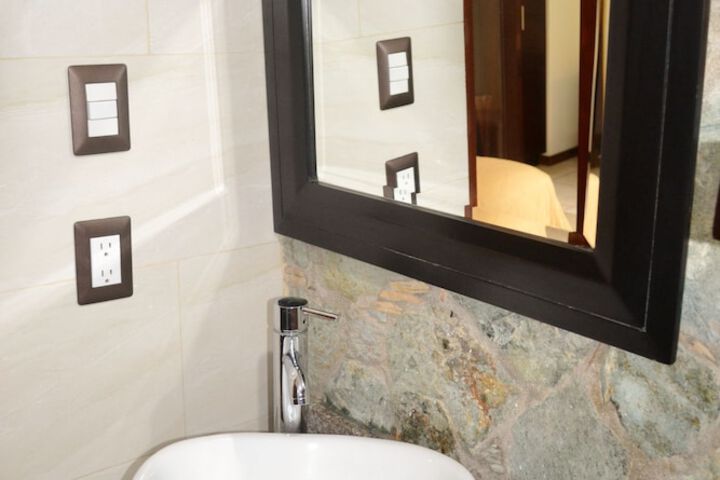 Clean Restrooms