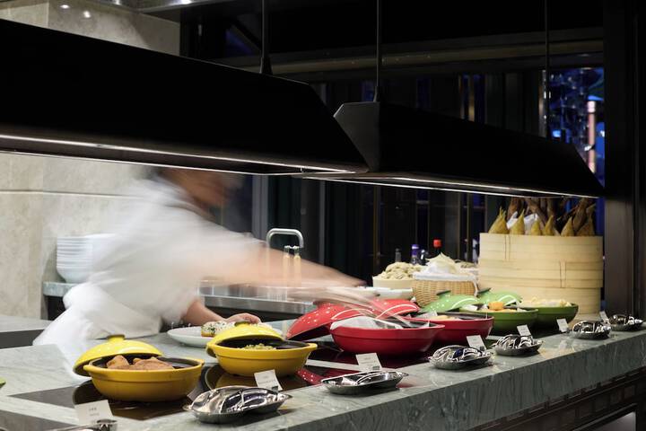 Dining 50 of 75