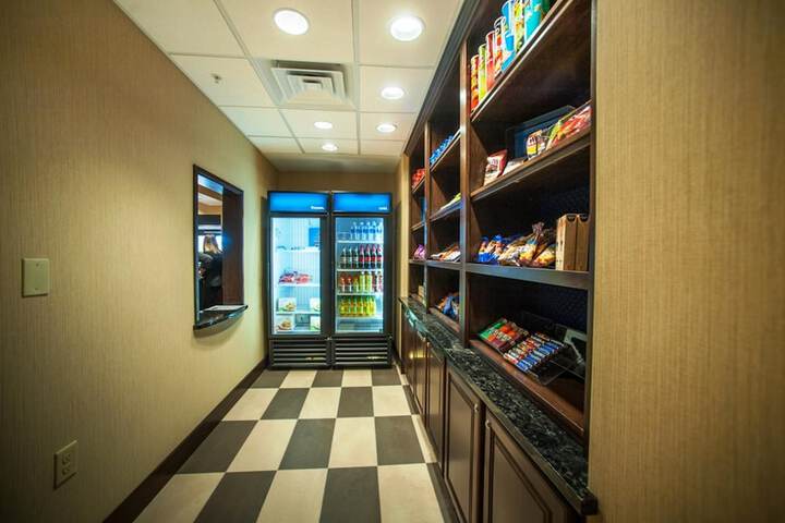 Snack bar