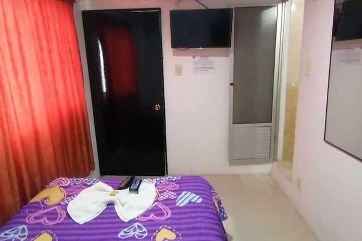 Room 25 of 46