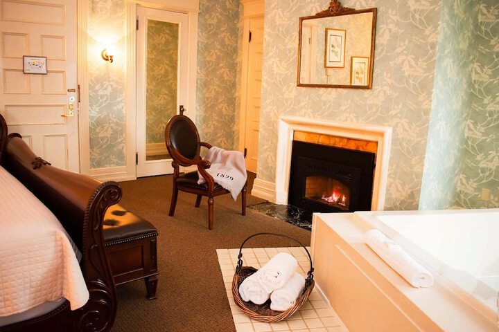 Hotel Interior 94 of 115