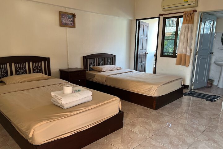 Room 15 of 37