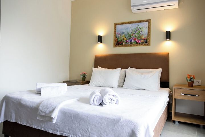 Room 2 of 14