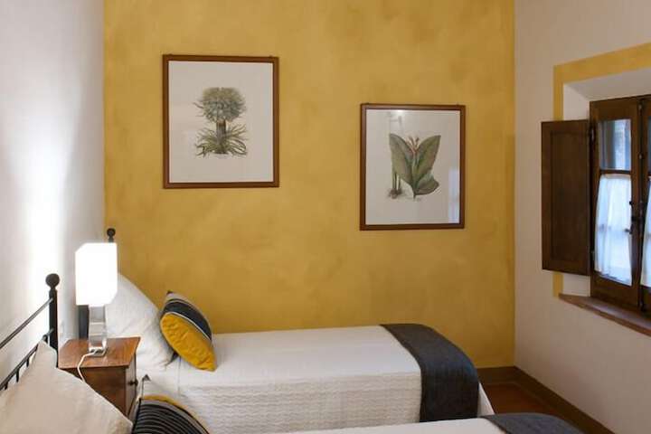 Room 9 of 160