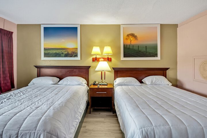 Room 6 of 30