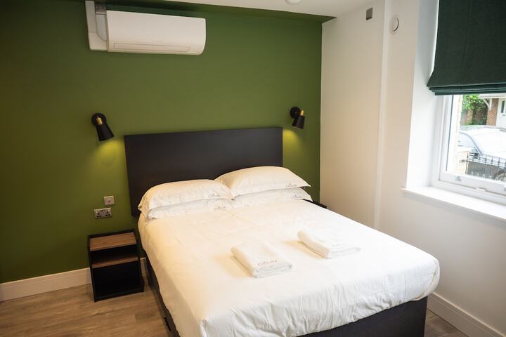 Room 14 of 87