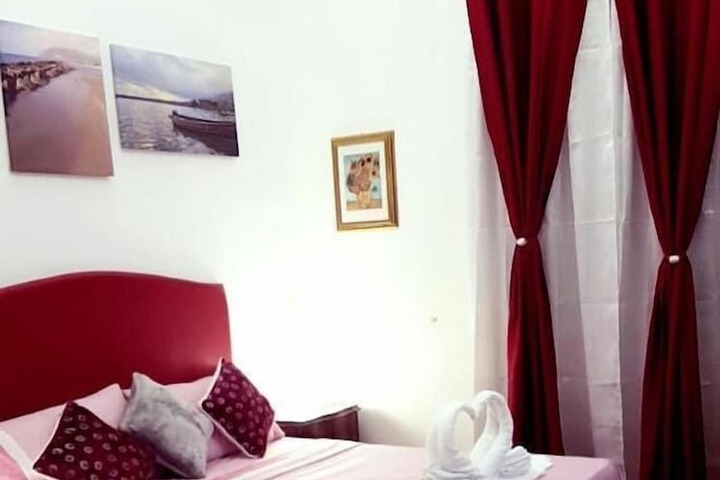 Room 12 of 47