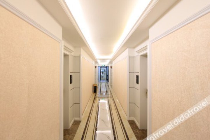 OYO chongqing travel companion ness hotel