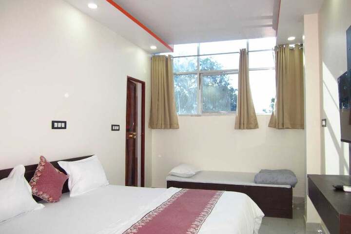 Room 7 of 15