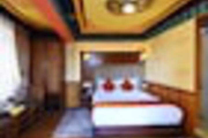 Room 92 of 339