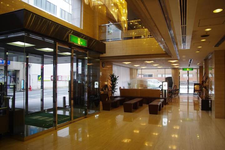Guest Lobby