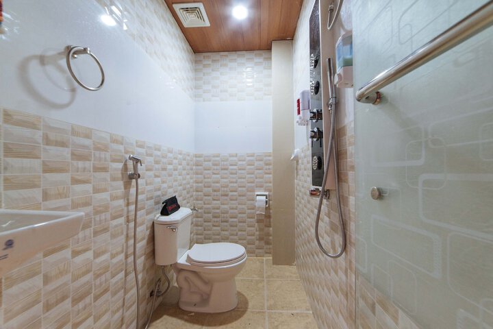 Room 15 of 30