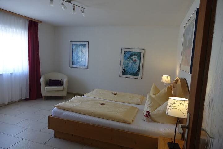Room 16 of 35