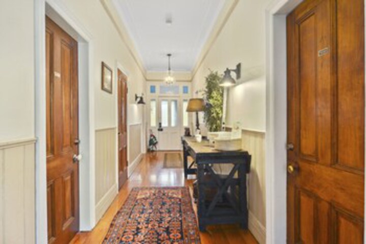 Ballroom/Hall 50 of 80