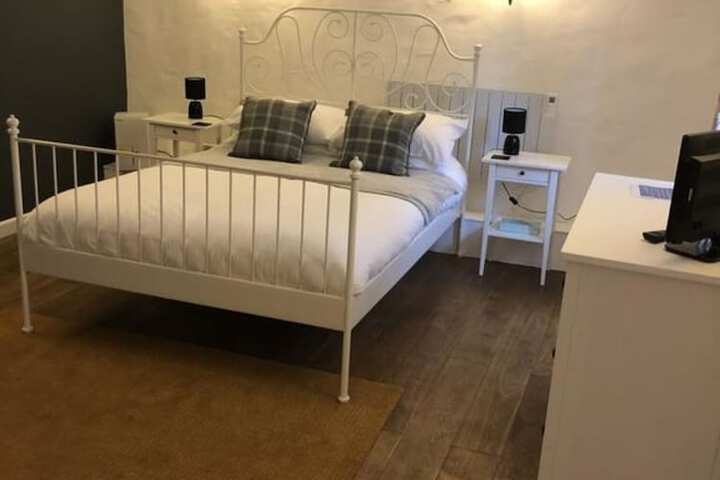 Room 3 of 11