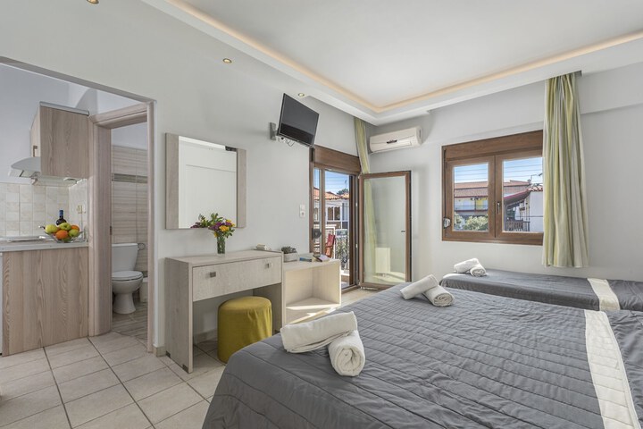Room 20 of 39