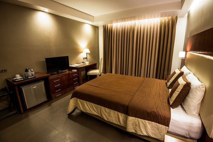 Room 10 of 58