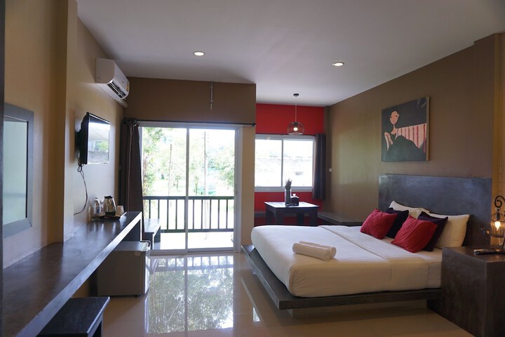 Room 5 of 36