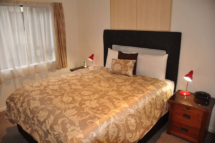 Room 7 of 110