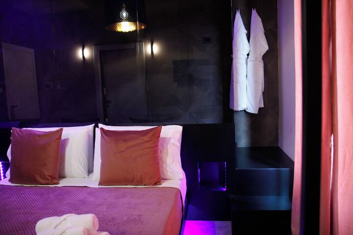 Room 46 of 183