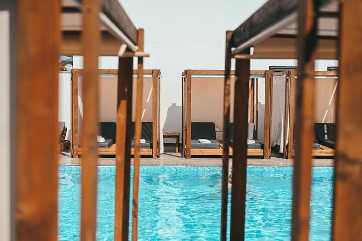 Pool 58 of 71