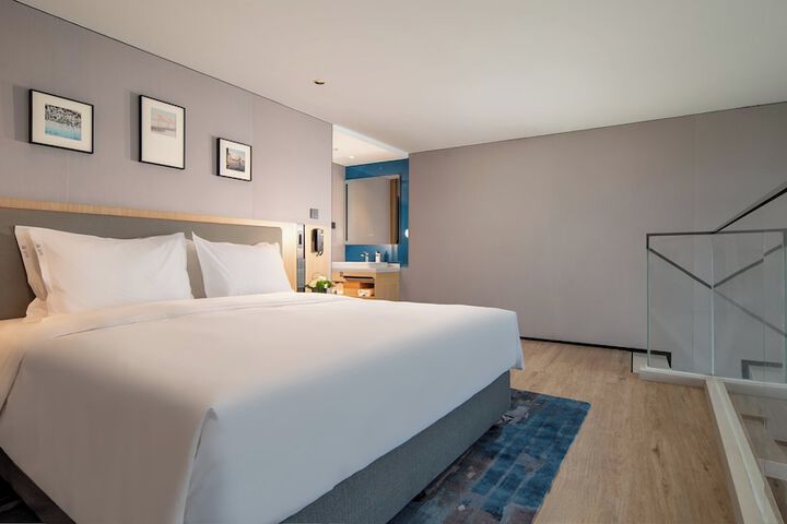 Room 14 of 73