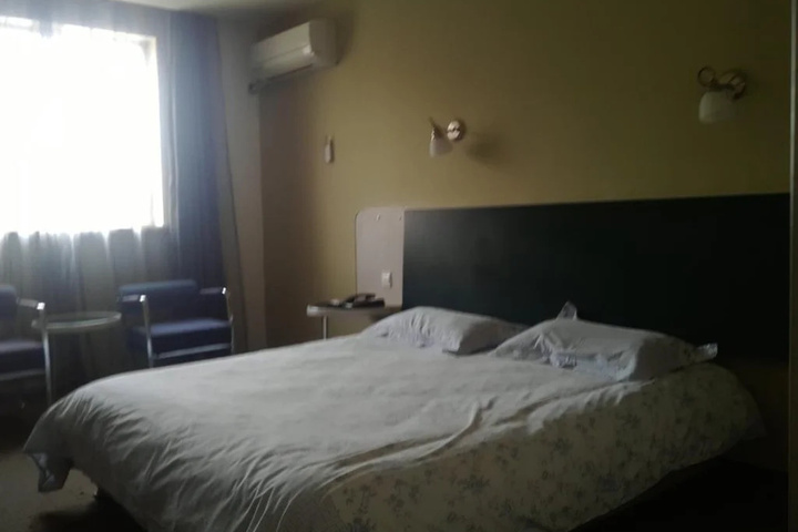 Motel 168 He Yan Road Inn