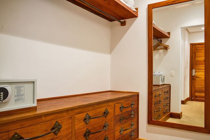 Room 8 of 55