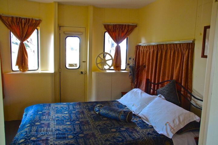 Room 17 of 60