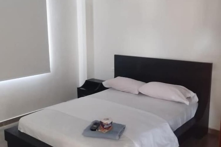 Room 3 of 9