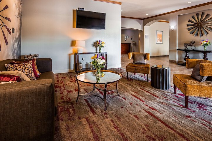 Guest Lobby