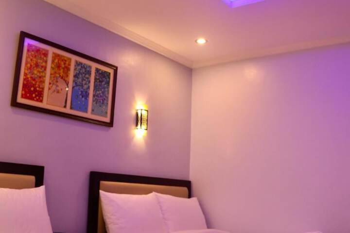 Room 10 of 47