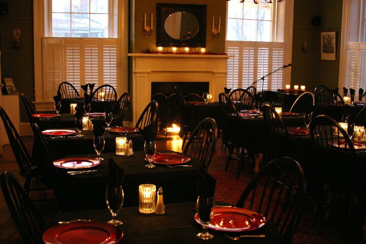 Dining 35 of 57