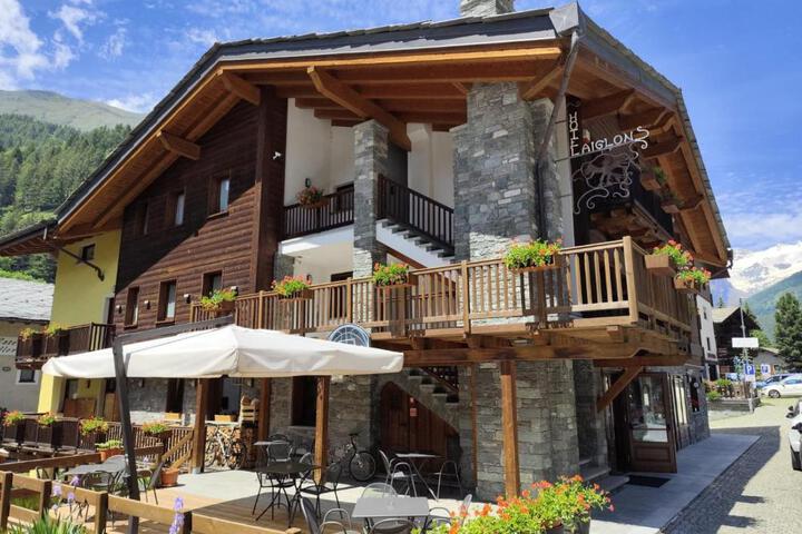 Hotel L Aiglon