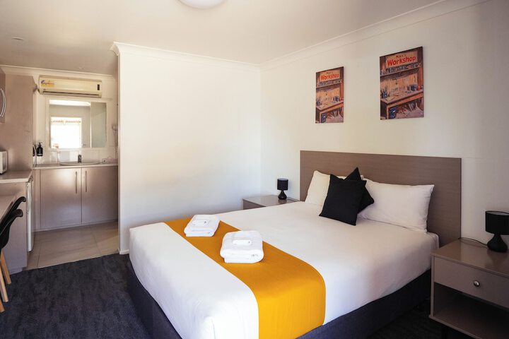 Room 20 of 32
