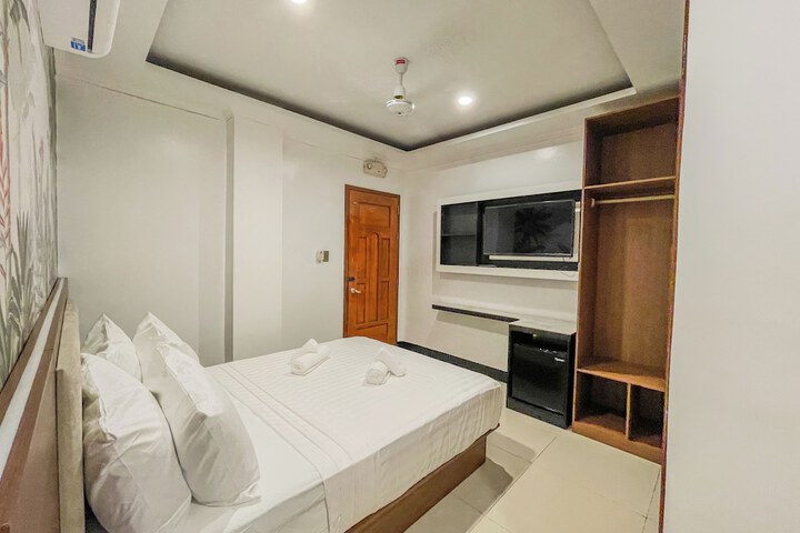 Room 2 of 30
