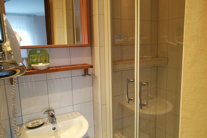 Room 44 of 79
