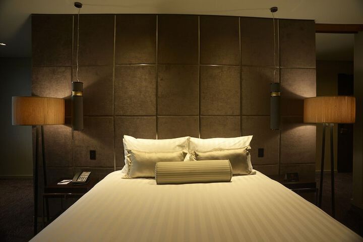 Room 5 of 73