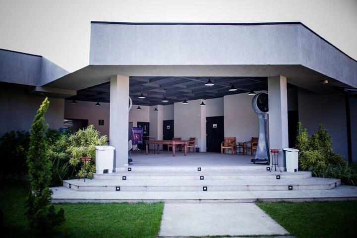Business Center 17 of 43